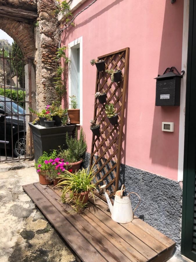 Taormina Private Apartment By Fragranza Di Sicilia Bagian luar foto